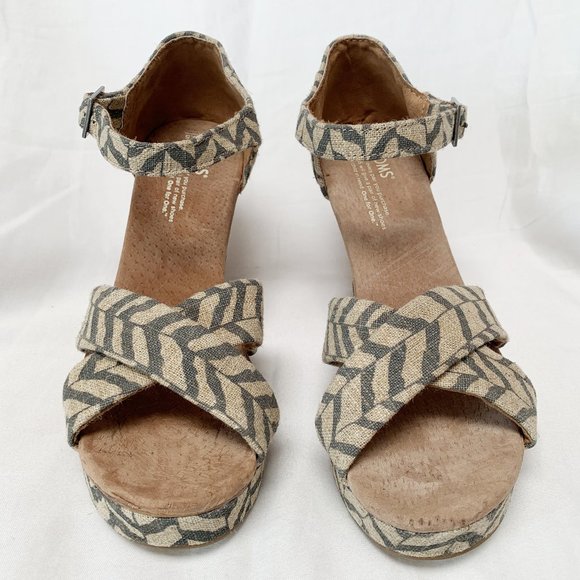 TOMS Ankle Strap Wedge Sandals - Printed - Picture 3 of 11